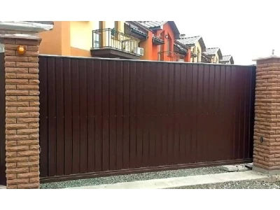 Въездные откатные ворота для дома