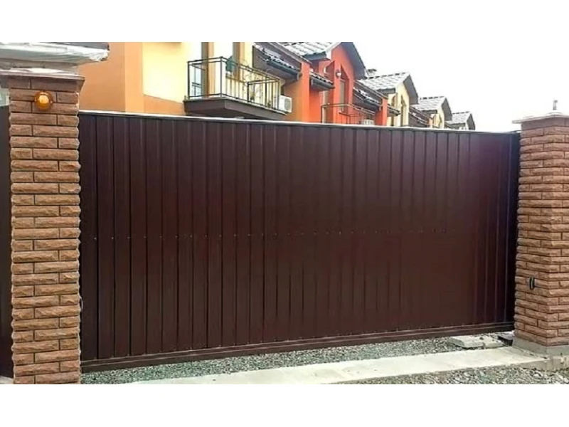 Въездные откатные ворота для дома