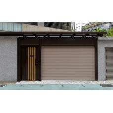 Что для гаража лучше — рулонные или секционные ворота?
