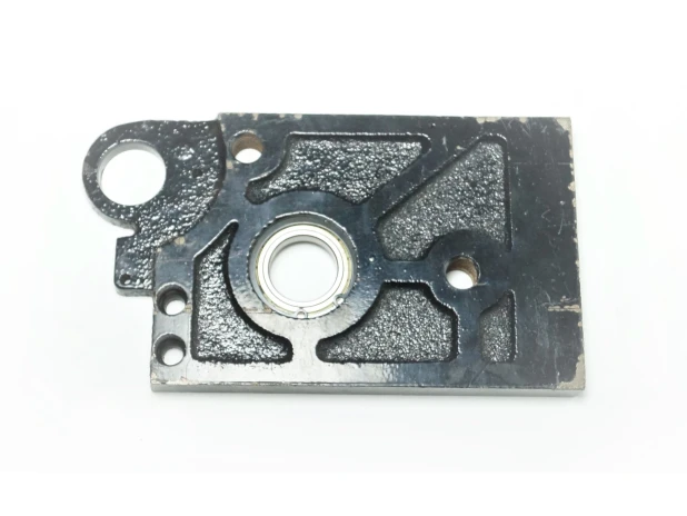 BS806.54 Пластина передня R