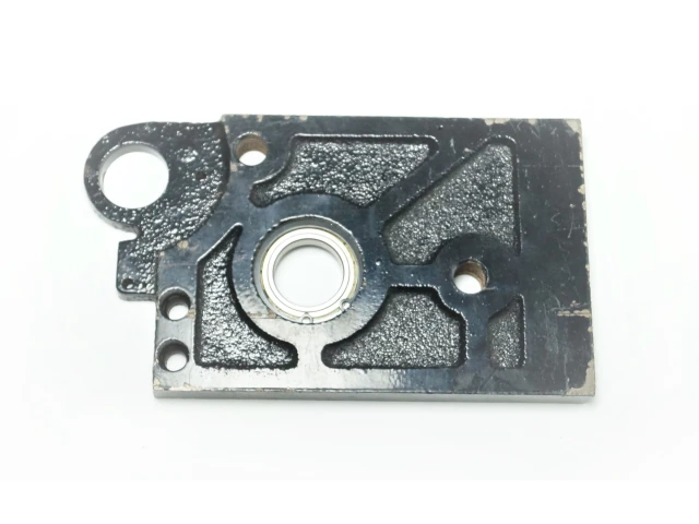 BS806.54 Пластина передня R